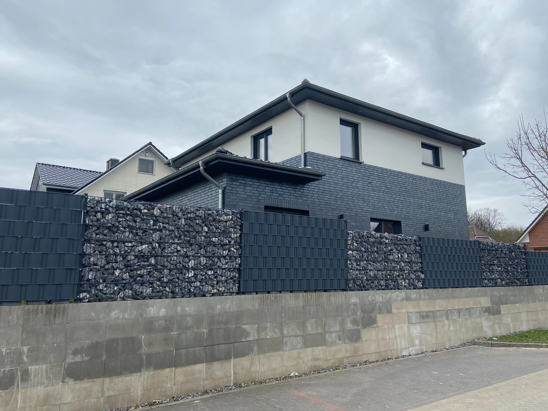 SICHTSCHUTZ, SCHMUCKZÄUNE, WPC